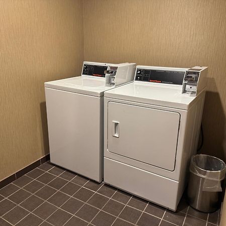 מלון פליינפילד Sonesta Essential Indianapolis Airport מראה חיצוני תמונה