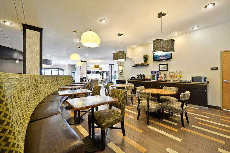 מלון פליינפילד Sonesta Essential Indianapolis Airport מסעדה תמונה